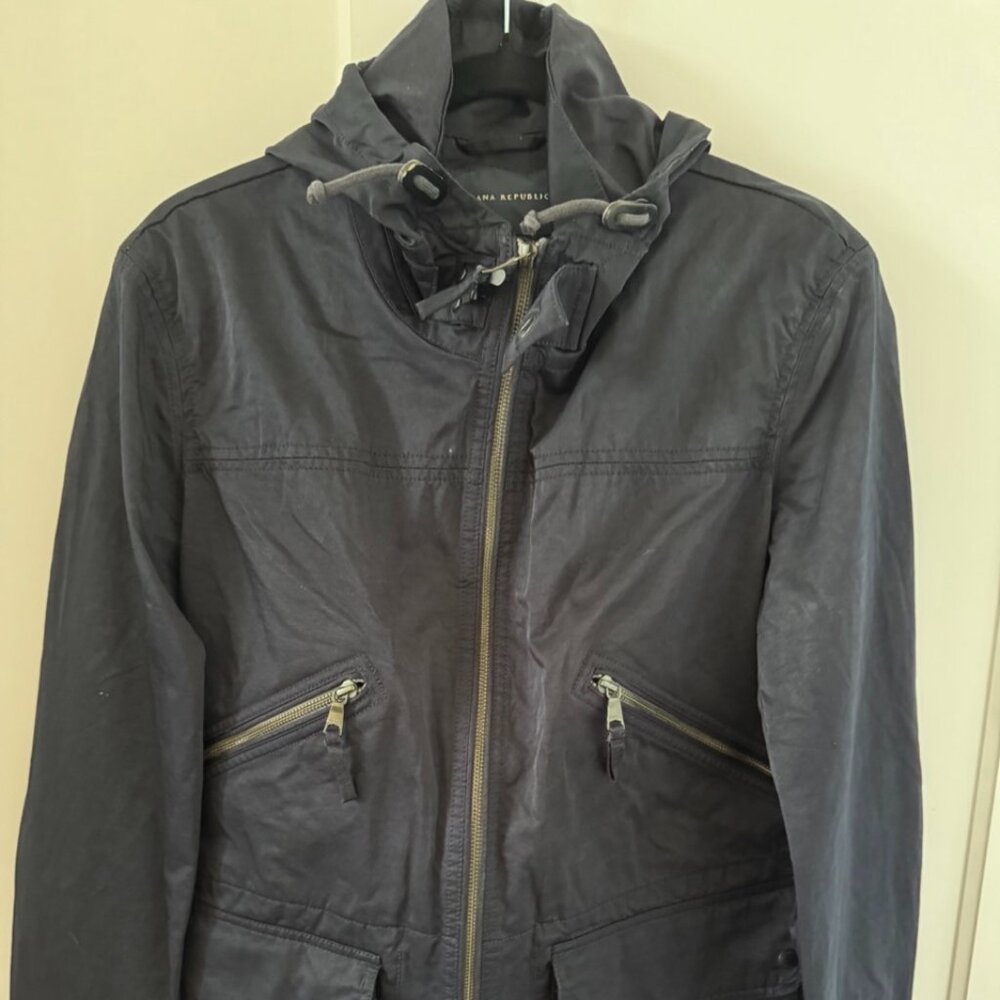 Banana Republic Navy Blue Mens Rain Jacket - SMALL